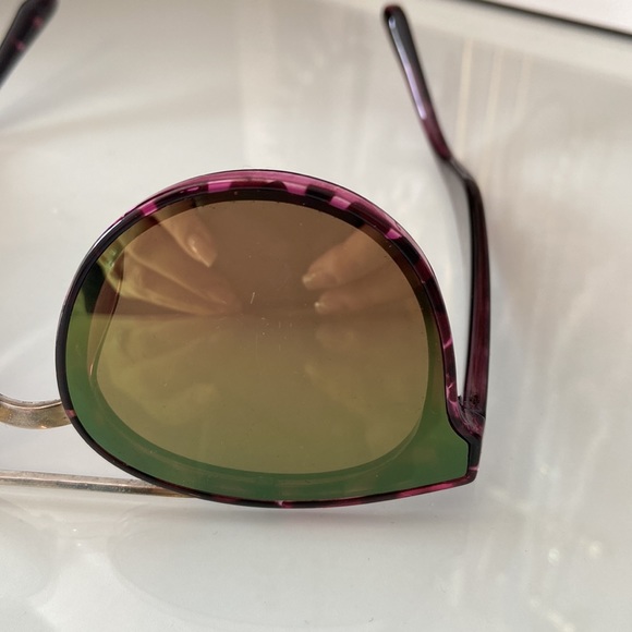 2for $20: mirror sunglasses 😎 - Picture 6 of 7